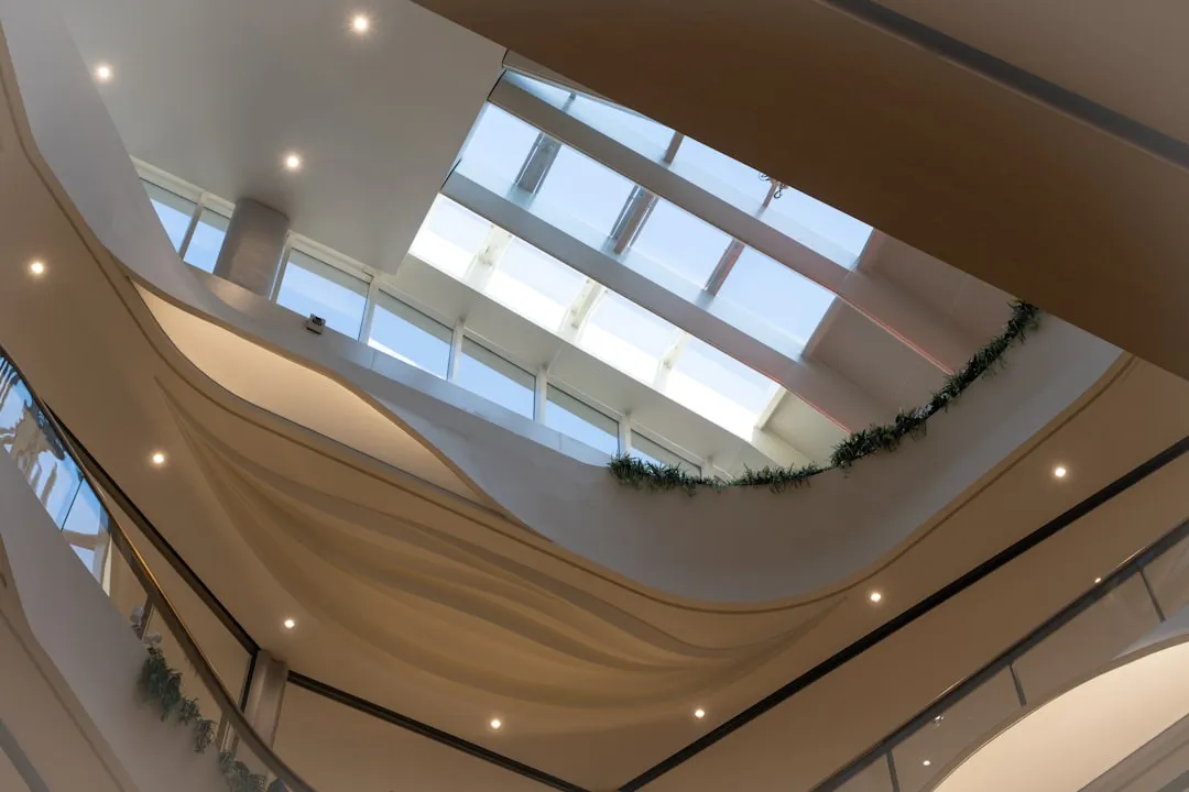 重庆恒凡达建筑装修装饰工程:商业空间机电安装一体化施工要点解析正文配图 2